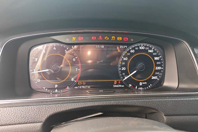 Used Volkswagen Golf 2020 Zhiai Edition 280TSI DSG Luxury Model Instrument Cluster