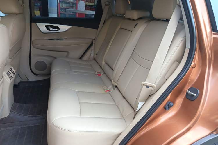 Used Nissan X-Trail 2014 2.0L CVT Comfort Edition 2WD
