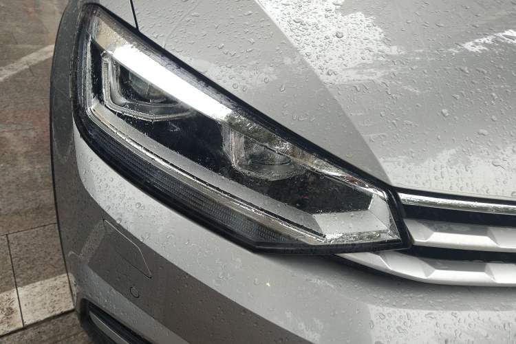 Used Volkswagen Touran 2021 Volkswagen Touran L 280TSI DSG Boundary Edition 7-Seater