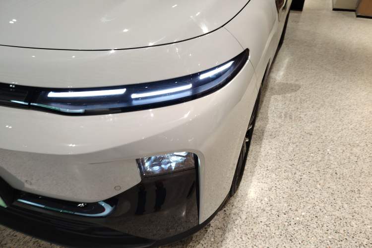 Used Leapmotor B10 2025 510 Joyful Edition
