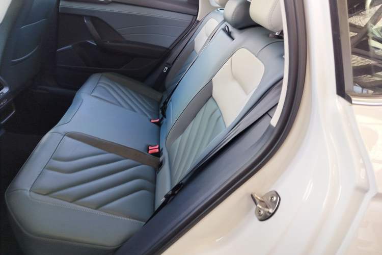 Used Volkswagen Tharu 2023 300TSI Two-Wheel-Drive Full Moon Edition