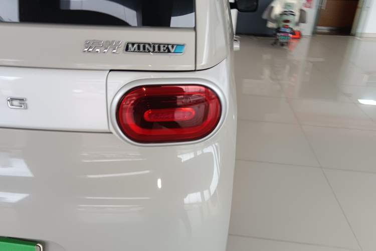 Used Wuling Hongguang MINIEV 2024 3rd Generation 215km Youth Edition
