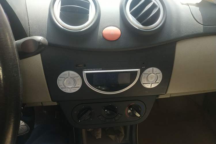 Used Lifan Auto 320 2012 Champion Edition 1.3L Manual CoolDrive Model
