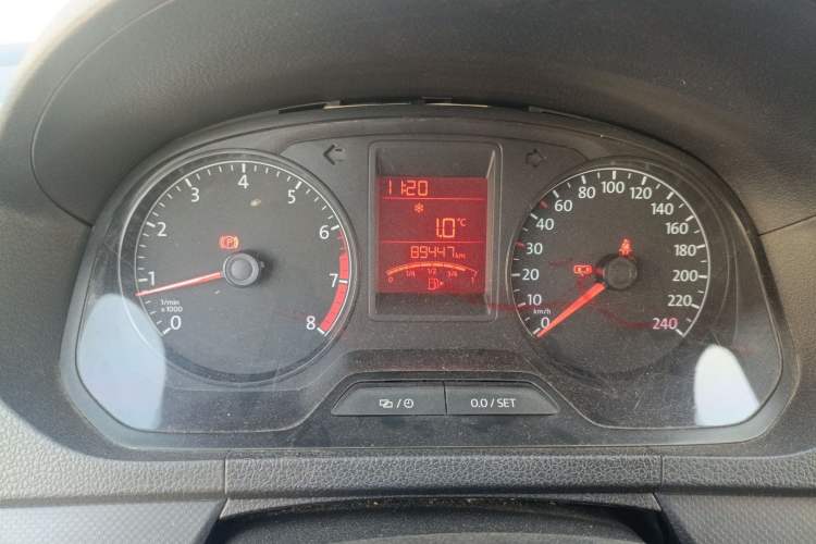 Used Volkswagen Jetta 2015 1.4L Manual Fashion Model
