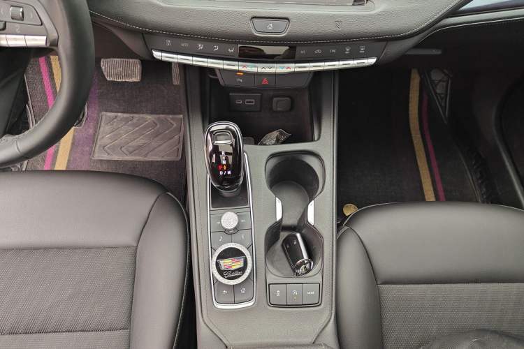 Used Cadillac XT4 2021 28T Two-Wheel Drive Tech Edition
