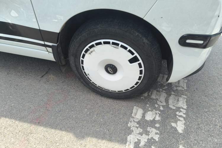 Used Chery QQ Ice Cream 2024 Edition Youth Version 205km Sundae