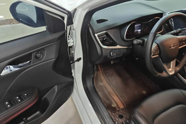 Used Chevrolet Monza 2020 Light Hybrid RS 330T Automatic Comfort Edition
