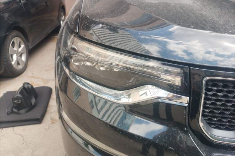 Used Jeep Grand Commander 2018 2.0T Four-Wheel Drive Premium Navigation Version China V