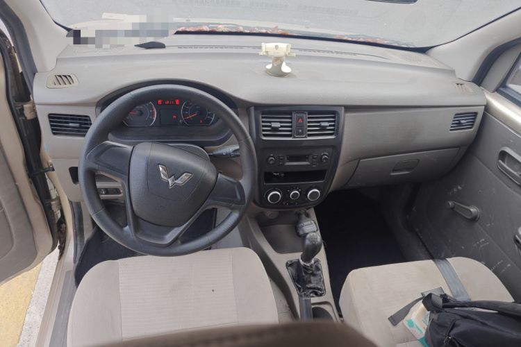 Used Wuling Rongguang V 2018 1.5L Practical Version