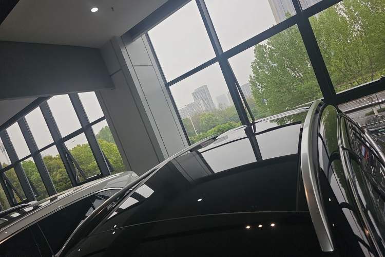 Used Mercedes-Benz GLC 2026 GLC 260 L 4MATIC Classic Edition Roof