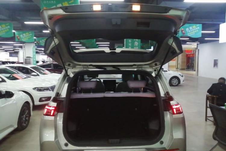 Used AION Y 2022 70 Intelligent Edition Lithium Iron Phosphate