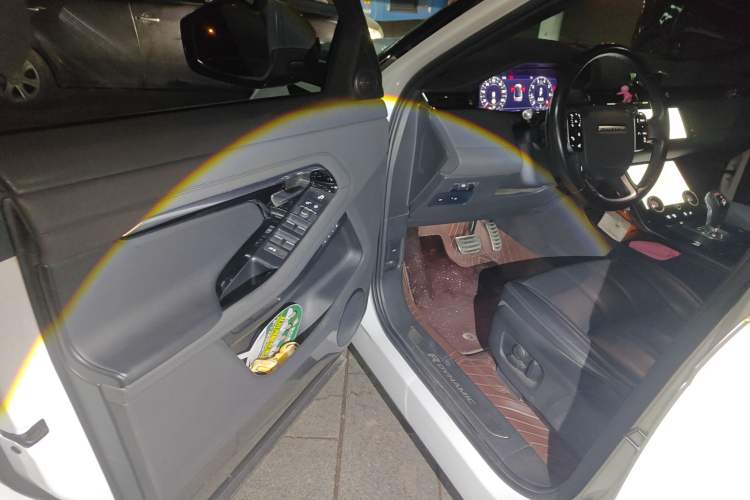 Used Land Rover Range Rover Evoque 2020 249 PS Youth Edition