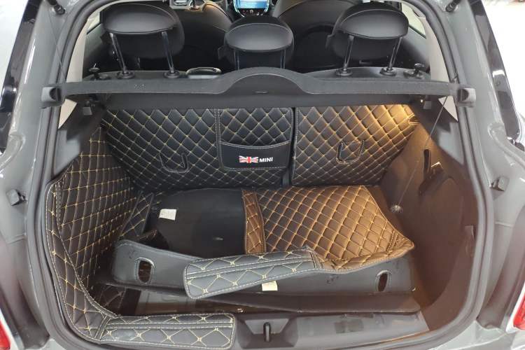 Used MINI MINI 2022 1.5T COOPER Classic Edition Five-Door Version