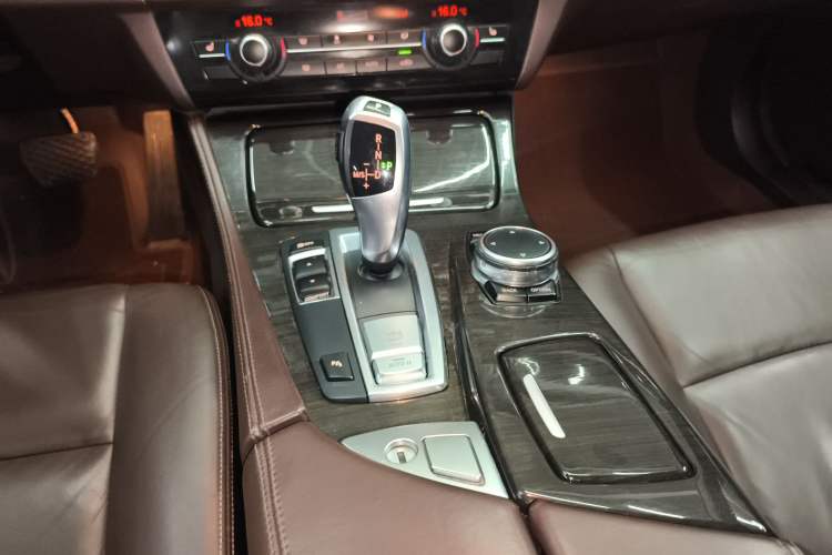 Used BMW 5 Series 2014 525Li Luxury Design Package