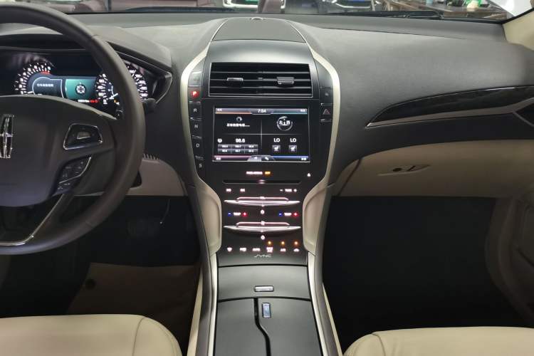 Used Lincoln MKZ 2014 2.0T Luxury Edition
