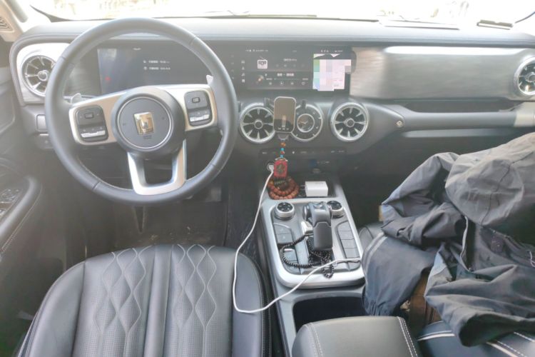 Used Tank 300 2023 Off-Road Edition 2.0T Challenger Center Console