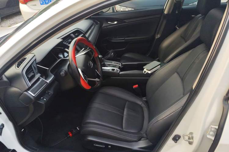 Used Honda Civic 2016 220TURBO CVT Prestige Edition Left Front Seat