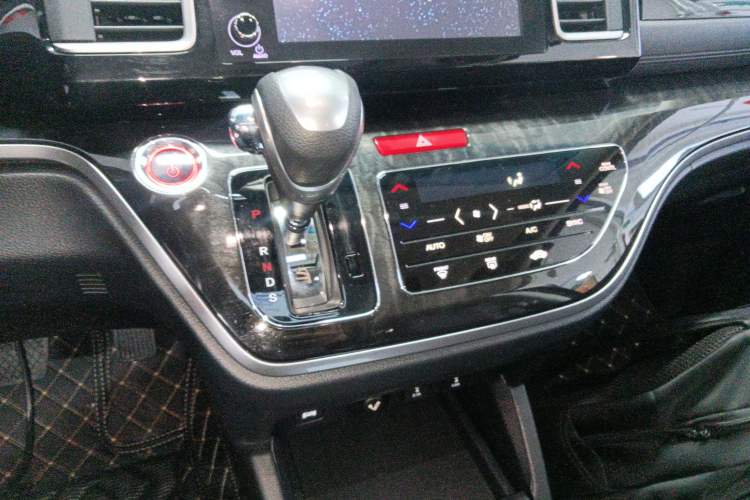 Used Honda Elysion 2019 2.0L Hybrid Luxury Edition
