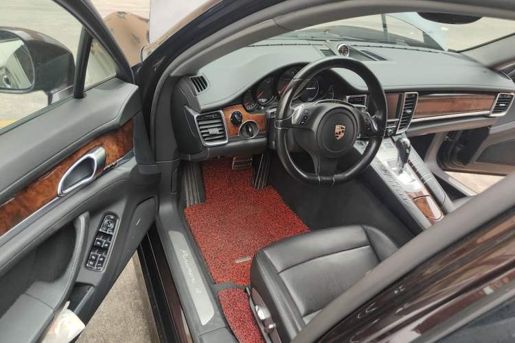 Used Porsche Panamera 2010 Panamera 4 3.6L

