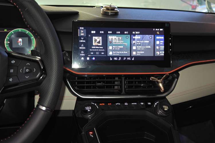 Used Lynk & Co 06 2020 1.5T YAO Halo
