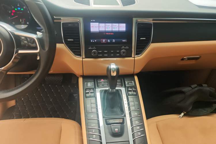 Used Porsche Macan 2017 Macan 2.0T