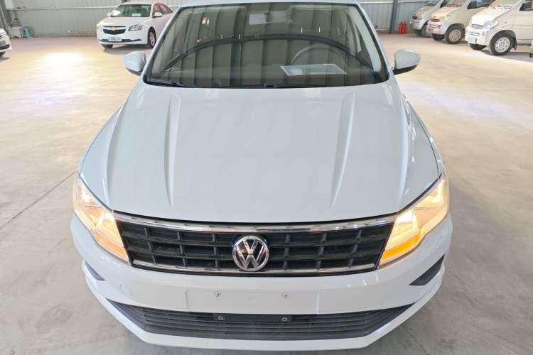 Used Volkswagen Jetta 2019 Dream Edition 1.4L Manual Fashion Version
