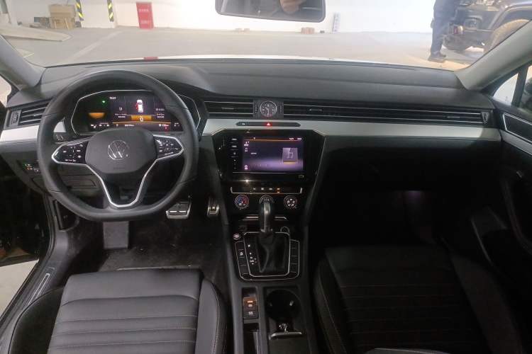 Used Volkswagen Magotan 2023 2 Million Units Limited-Edition 280TSI DSG Comfort Version
