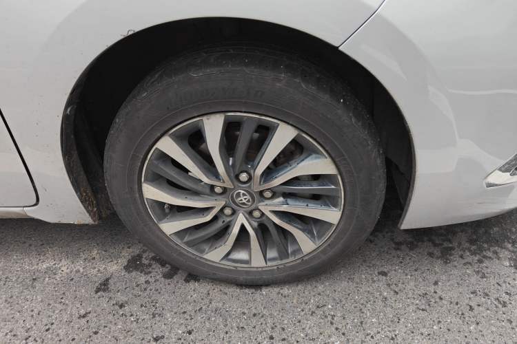 Used Toyota Corolla Hybrid E+ 2019 1.8L E-CVT Leading Edition Right Front Wheel Hub