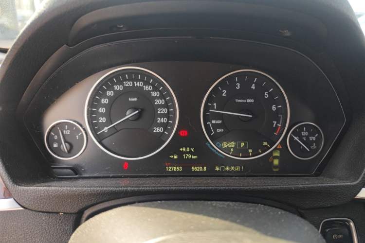 Used BMW 3 Series 2015 320Li Luxury Design Package Premium Edition
