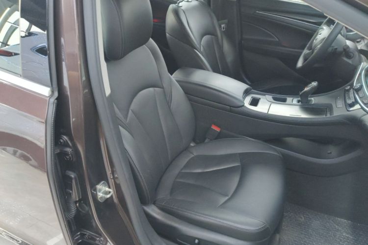 Used Buick LaCrosse 2018 20T Elite Edition Right Front Seat