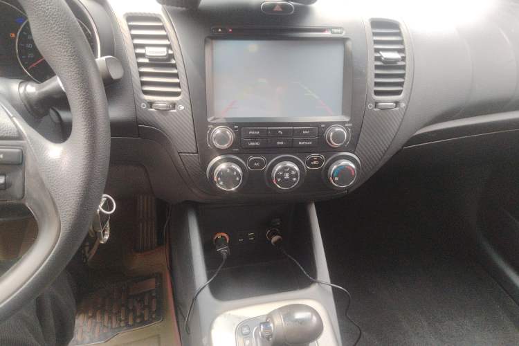 Used Kia K3 2015 1.6L Automatic GL Audio And AC Panel