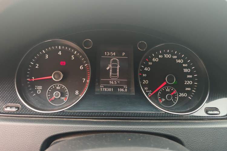 Used Volkswagen Magotan 2013 1.8TSI Luxury Model Instrument Cluster