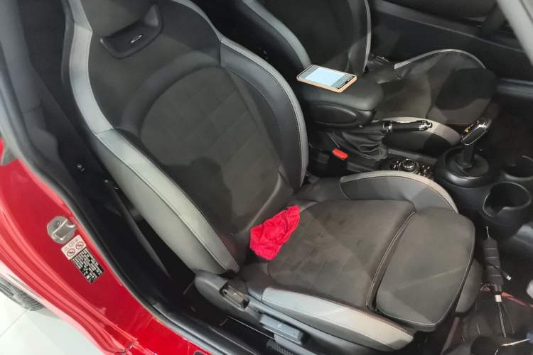 Used MINI 2023 Updated 2.0T COOPER S Racing Driver Right Front Seat