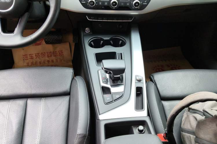 Used Audi A4L 2022 40 TFSI Fashion Dynamic Model
