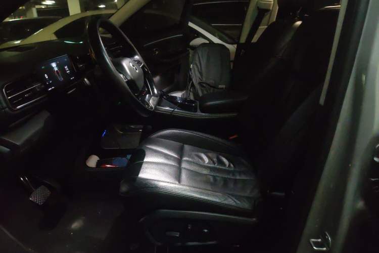 Used Nio ES8 2018 355 km Base Version 7-Seater Edition Left Front Seat