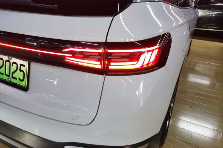 Used Volkswagen ID.4 X 2022 Smart Enjoyment Long-Range Edition Right Rear Taillight