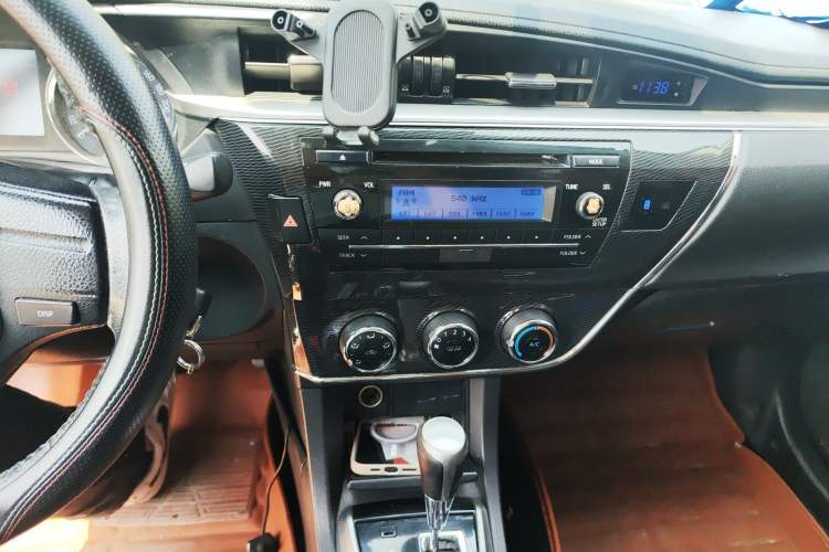 Used Toyota Corolla 2014 1.6L CVT GL-i Audio And AC Panel