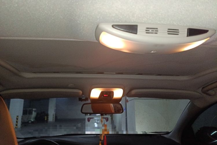 Used Volvo V60 2013 T5 Zhiya Edition
