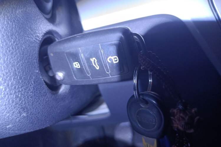 Used Volkswagen Lavida 2019 Lavida Start 1.5L Manual Fashion Edition China VI Standard Vehicle Key