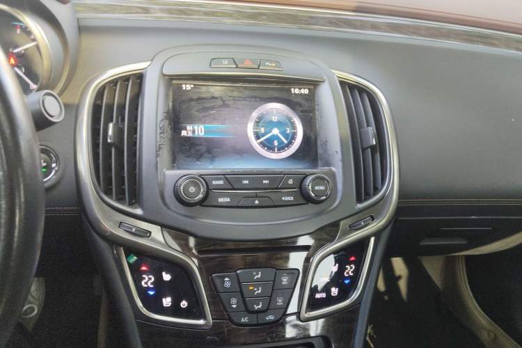 Used Buick LaCrosse 2014 2.0T SIDI Smart Luxury Flagship Edition Audio And AC Panel