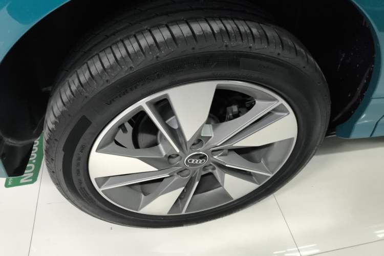 Used Audi Q2L 2025 35 TFSI Progressive Dynamic Edition
