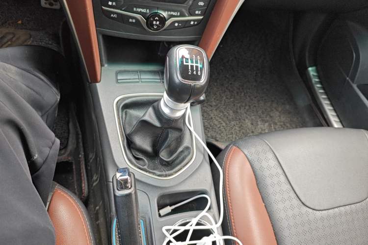 Used BYD G5 2014 1.5TI Manual Luxury Edition
