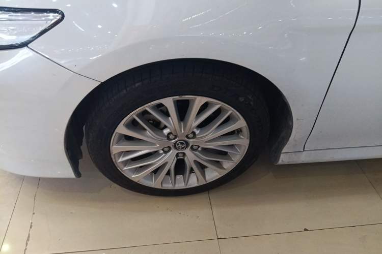 Used Toyota Camry 2019 2.5G Luxury Edition China VI Standard Exterior 4