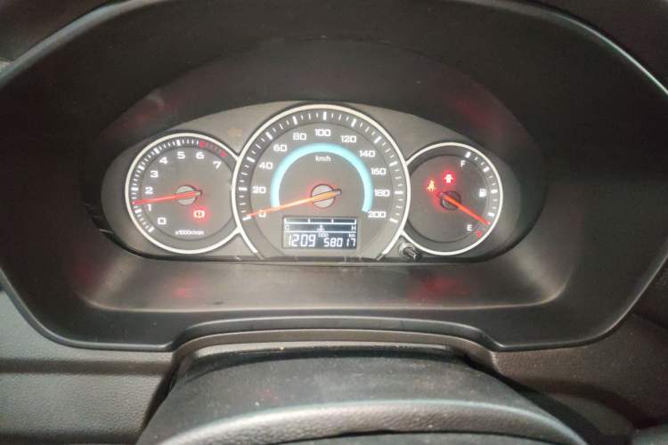 Used Wuling Hongguang V 2019 1.5L Enjoyment Version China VI LAR