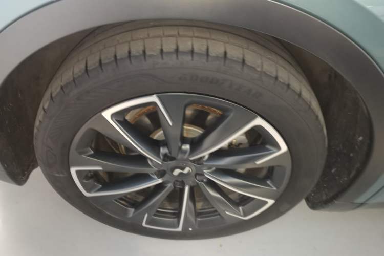 Used ONVO L60 2024 60 kWh Rear-Drive Version