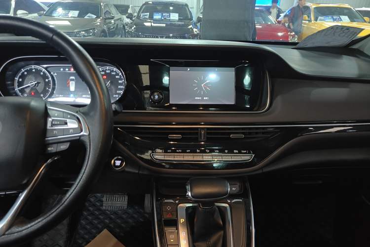 Used GAC Trumpchi M6 2019 270T Automatic Luxury Edition (7-seater) China V Standard
