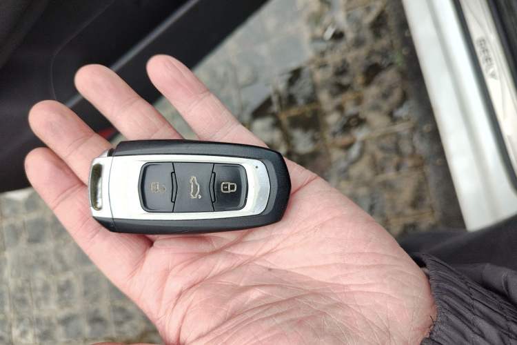 Used Geely Auto Emgrand GL 2017 1.3T DCT Elite Model Vehicle Key