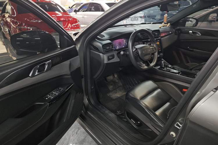 Used Lynk & Co 03 2022 1.5TD DCT JingPlus Driver Seat