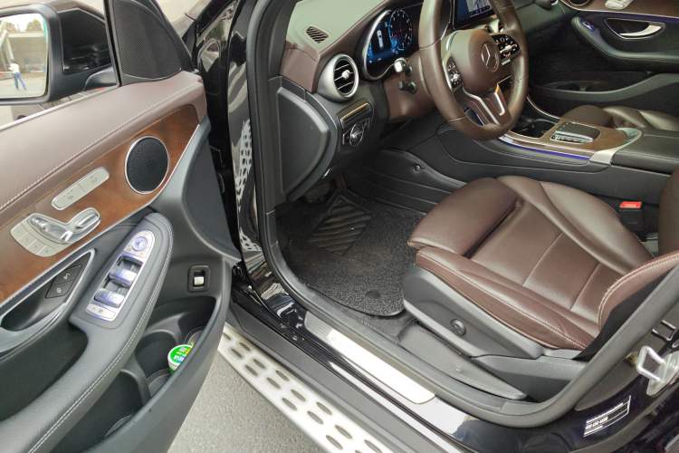 Used Mercedes-Benz GLC 2020 Facelift GLC 300 L 4MATIC Dynamic Edition