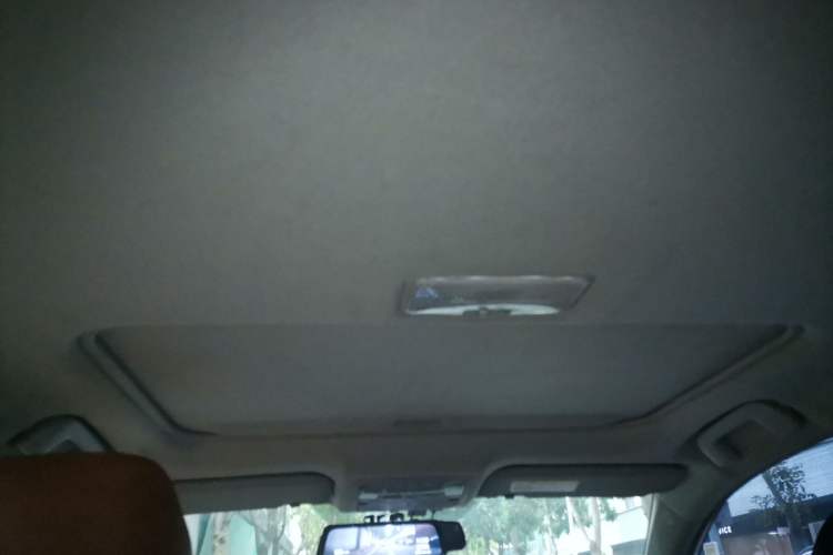 Used Toyota Levin 2017 Revised Dual-Engine 1.8H GS E-CVT Elite Sunroof Version China V Standard Headliner